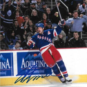 Eric Lindros autographed 8x10 photo